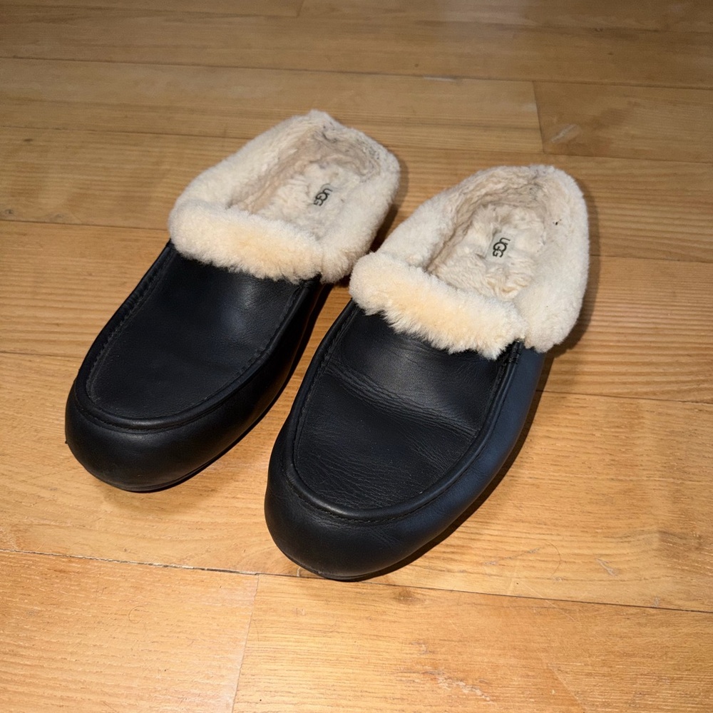 COZY: Black UNISEX mules with shearling